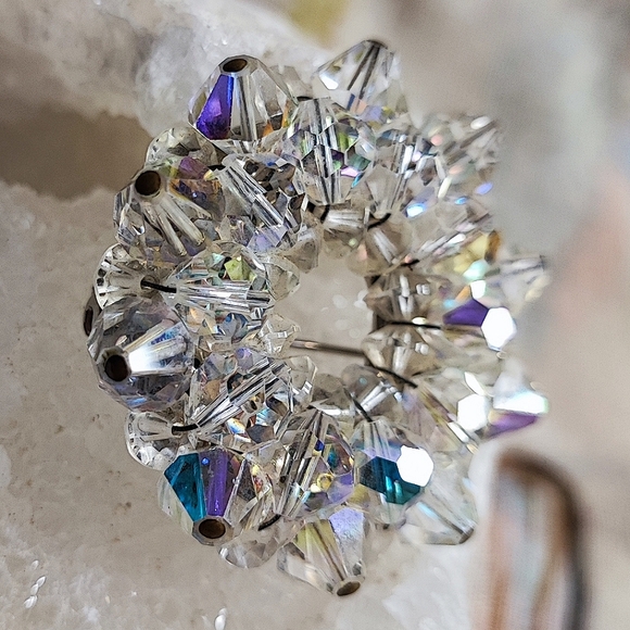 Clear Aurora Borealis Bicone Crystal Large Silver Tone Round Vintage Brooch EUC - Picture 5 of 11